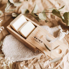 Load image into Gallery viewer, Bamboo Travel Case