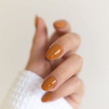 Load image into Gallery viewer, Nail Polish: Val-d'Or
