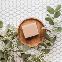 Load image into Gallery viewer, Floral Body Soap
