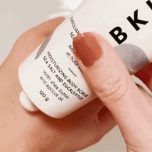 Load image into Gallery viewer, Eucalyptus Moisturizing Scrub
